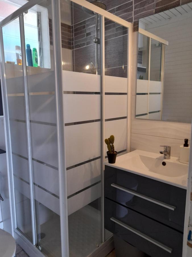 9 Lyly Location F3 Mezzanine Apartment Sainte-Anne Ngoại thất bức ảnh
