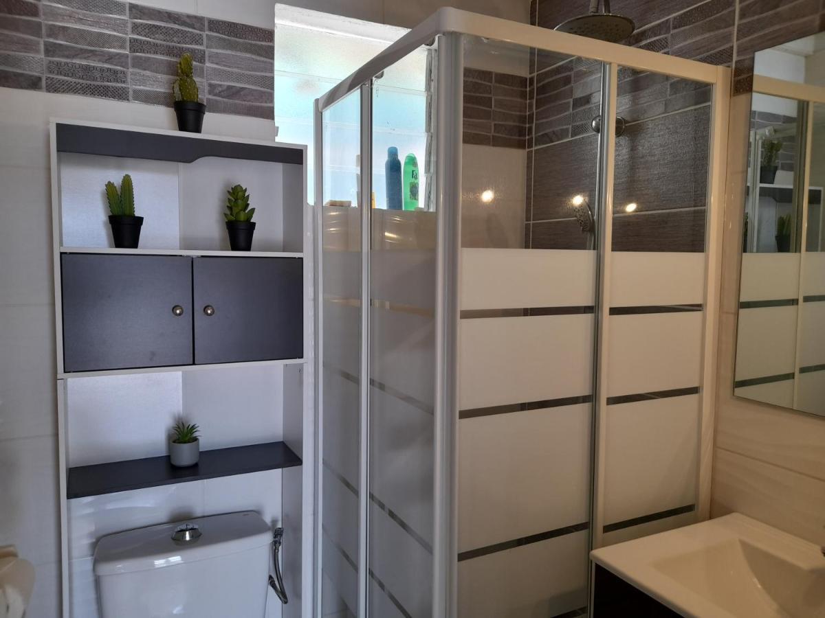 9 Lyly Location F3 Mezzanine Apartment Sainte-Anne Ngoại thất bức ảnh