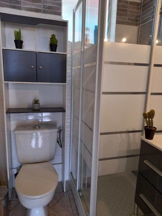 9 Lyly Location F3 Mezzanine Apartment Sainte-Anne Ngoại thất bức ảnh